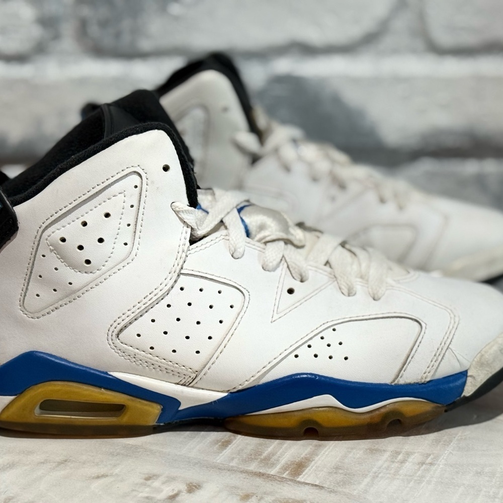 Nike Air Jordan 6 Retro Mid Sports Blue Size 6.5 384665-107